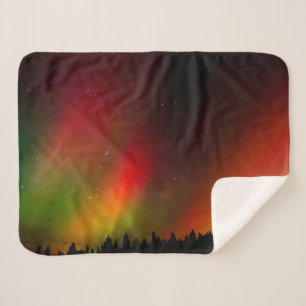 Manta Sherpa Aurora boreal y árboles
