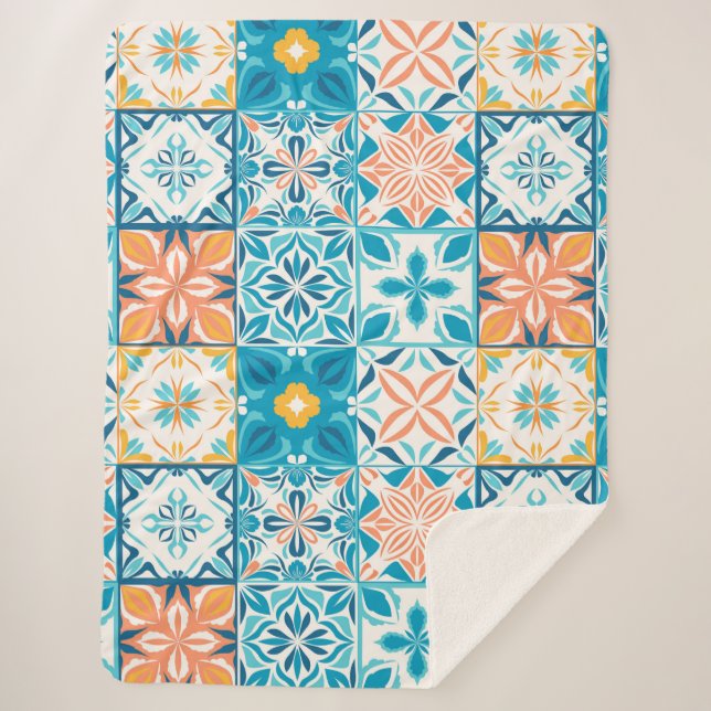 Manta Sherpa Baldosas orgánicas en azul y naranja (Anverso)