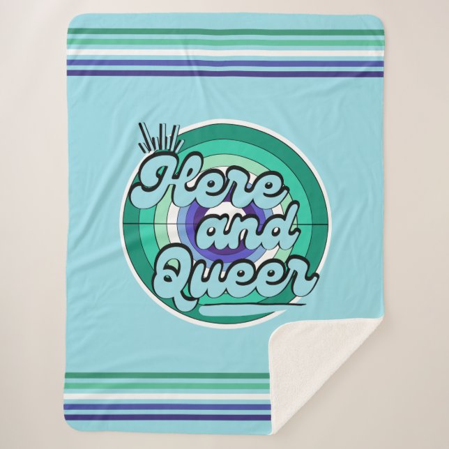 Manta Sherpa Bandera masculina gay: LGBTQ - Aquí y Queer (Anverso)