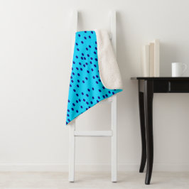 Manta Sherpa Blue Two Toned Polka Dots