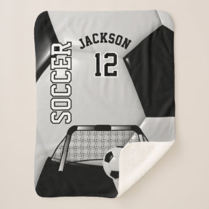Manta Sherpa Bolas de fútbol en blanco y negro con texto DIY