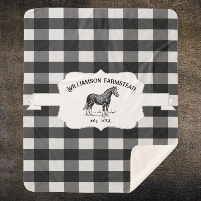 Manta Sherpa Bolsa negra de búfalo en la granja de caballos She (Black Buffalo Plaid Farm Horse Personalized Sherpa Blanket)