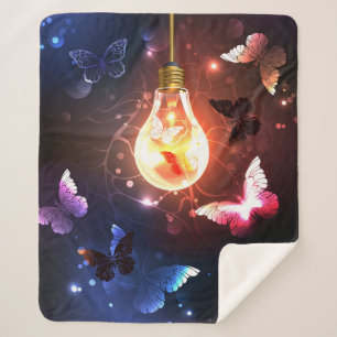 Manta Sherpa Bombilla brillante con mariposas nocturnas