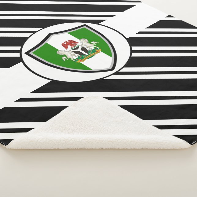 Manta Sherpa Brazos con cubierta de bandera de Nigeria (3/4)