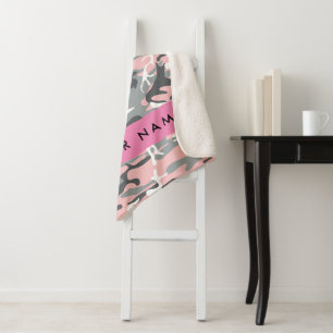 Manta Sherpa Camuflaje rosa y gris Personaliza tu nombre