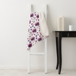 Manta Sherpa chic floral foliage purple blooming flowers