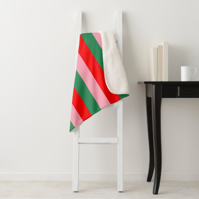 Manta Sherpa Contemporary Christmas Stripes  (In situ)