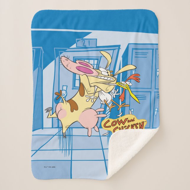 Manta Sherpa Cow and Chicken Hug Graphic (Anverso)