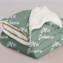 Manta Sherpa Custom Mr & Mrs Newlywed Blanket for Bride & Groom