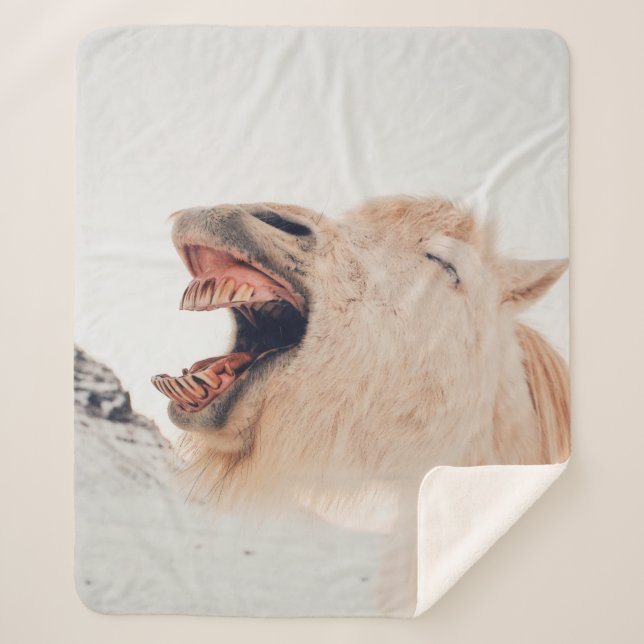 MANTA SHERPA CUTE LLAMA ALPACA RIENDO (Anverso)