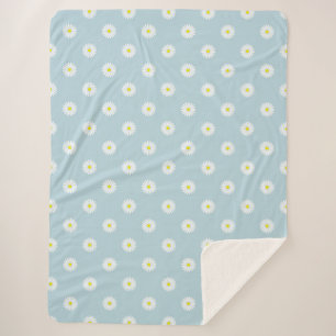 Manta Sherpa Daisies Patrón Rpt ilustrativo en azul pálido
