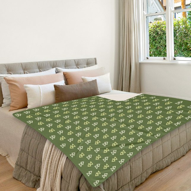 Manta Sherpa Dark Green Triangle Pattern Sherpa Blanket (Subido por el creador)