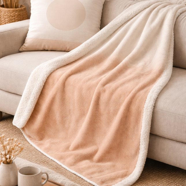 Manta Sherpa de Desvanecimiento Cielo Beige Rosado (Ivory to blush gradient with cloud overlay for refined feminine spaces)