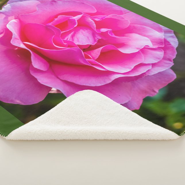 Manta Sherpa Delicada rosa. (3/4)