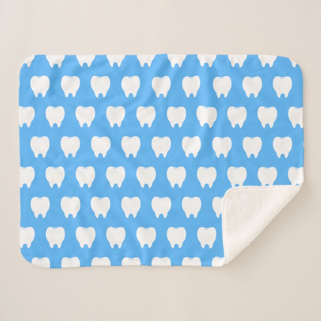 Manta Sherpa Diente Blanco Simple con Patrón Azul Claro – Limpi (Anverso (horizontal))