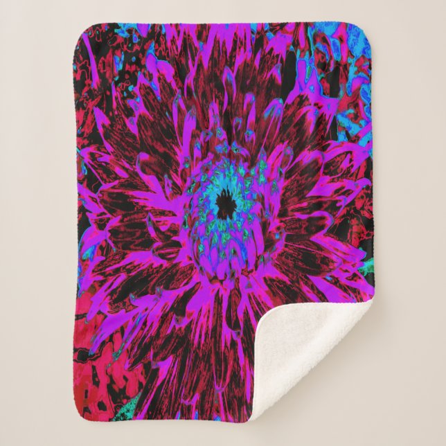 Manta Sherpa Dramática Crimson Red, Purple y Black Dahlia (Anverso)