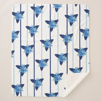 Manta Sherpa Elegante estriba de patrón floral monocromático az