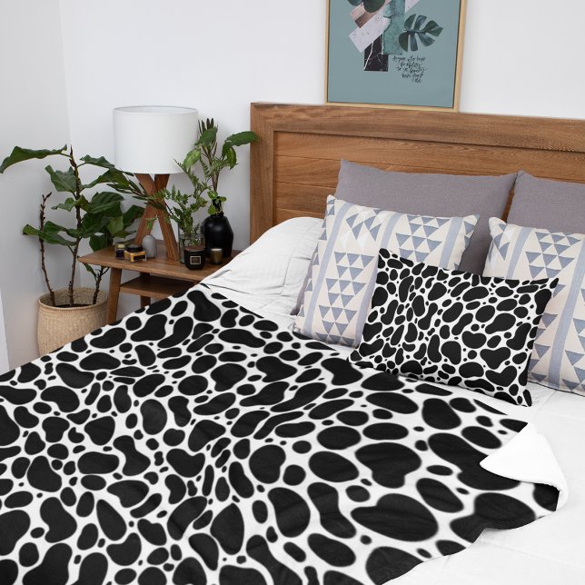 Manta Sherpa Estroques de pincel de línea blanca y negra (Black & White Line Brush Strokes Sherpa Blanket)