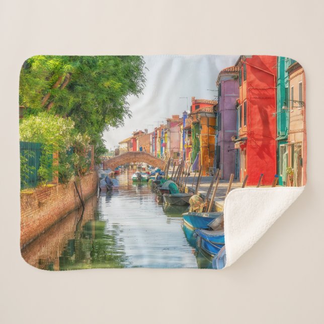 Manta Sherpa Explora el Encantador Encanto de Burano (Anverso (horizontal))