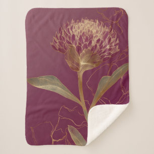Manta Sherpa Flor Protea Dorada Burgundy Línea Botánica