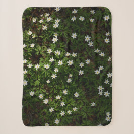 Manta Sherpa Flores blancas de primavera en el bosque