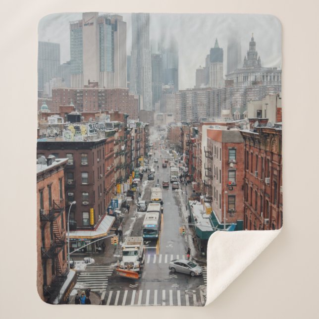 MANTA SHERPA FOTO AÉREA DE CITYSCAPE DURANTE EL DÍA (Anverso)