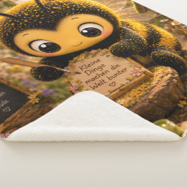Manta Sherpa Goldene Hummel im Blütentanz.10