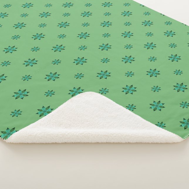 Manta Sherpa Green Star Sherpa Blanket (3/4)