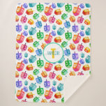 Manta Sherpa Hanukkah Dreidels vacaciones acuáticas con arcoiri<br><div class="desc">Hanukkah Dreidels Rainbow Watercolor Patrón de vacaciones. Chanukah dreidels en acuarela arcoiris multicolor.</div>
