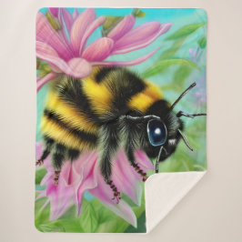 Manta Sherpa Hermosa abeja en una flor rosa cerca