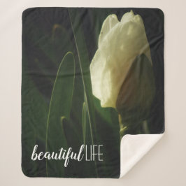 Manta Sherpa Hermosa frase de la vida: fotografía de Daffodil