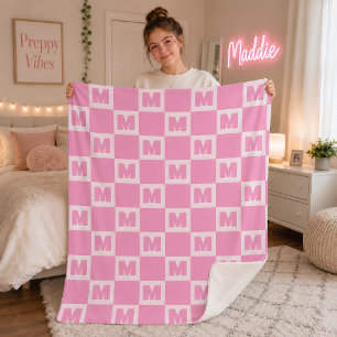Manta Sherpa Inicial de Monograma a Cuadros Rosa de Moda