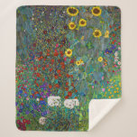 Manta Sherpa Jardín de granja con girasoles | Gustav Klimt |<br><div class="desc">Farm Garden with Sunflowers es una pintura de 1907 de Gustav Klimt.</div>