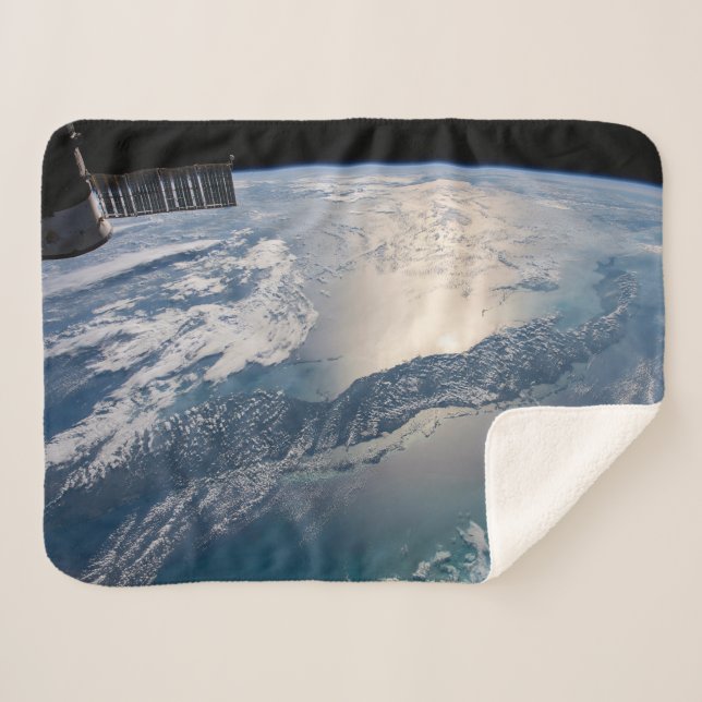 Manta Sherpa La Estación Espacial Internacional Sobre El Atlánt (Anverso (horizontal))