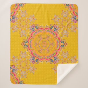 Manta Sherpa La simetría decorativa es arabesca. beige, rosa y 