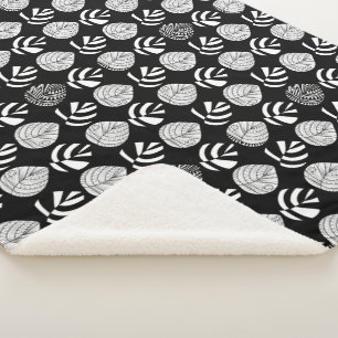 Manta Sherpa Leaf to Fish Transition Black White