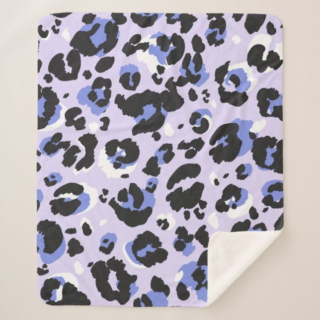 Manta Sherpa Leopard pattern seamless. Purple leo skin texture. (Anverso)