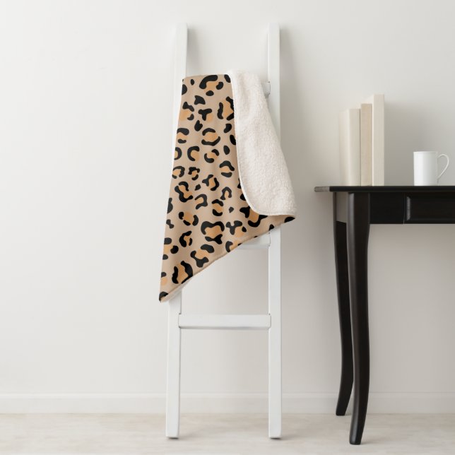 Manta Sherpa Leopardo Print, Leopard Spots, Brown Leopard (In situ)