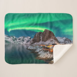 Manta Sherpa Línea costera   Islas Lofoten, Hamnoy, Noruega