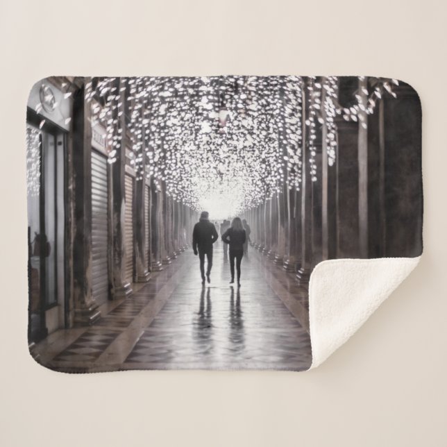 Manta Sherpa Luz, sombras y simetría - sepia (Anverso (horizontal))