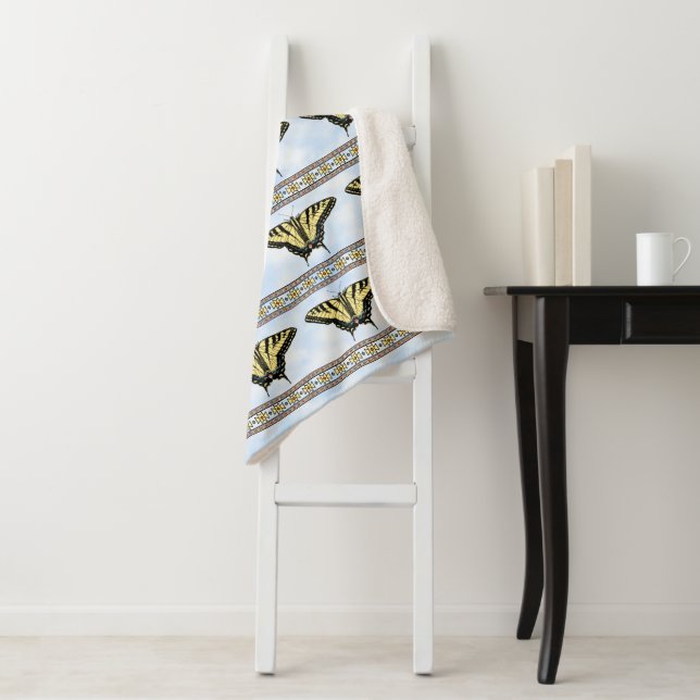 Manta Sherpa Mariposa de cola cruda amarilla pequeña (In situ)