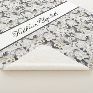 Manta Sherpa Monograma Blanco Gris Cisne Floral Elegante Estilo