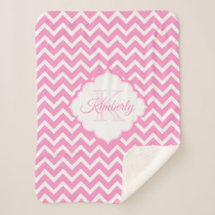 Manta Sherpa Monograma Chevron Blanco Y Rosa