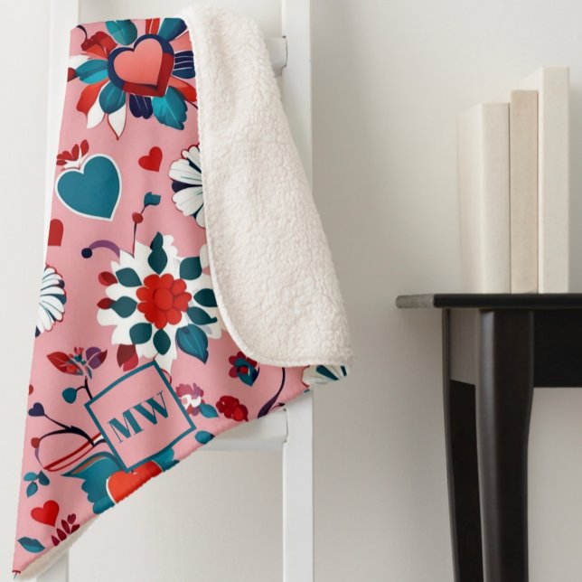 Manta Sherpa Monograma de Coquette, floral y de corazón (Subido por el creador)