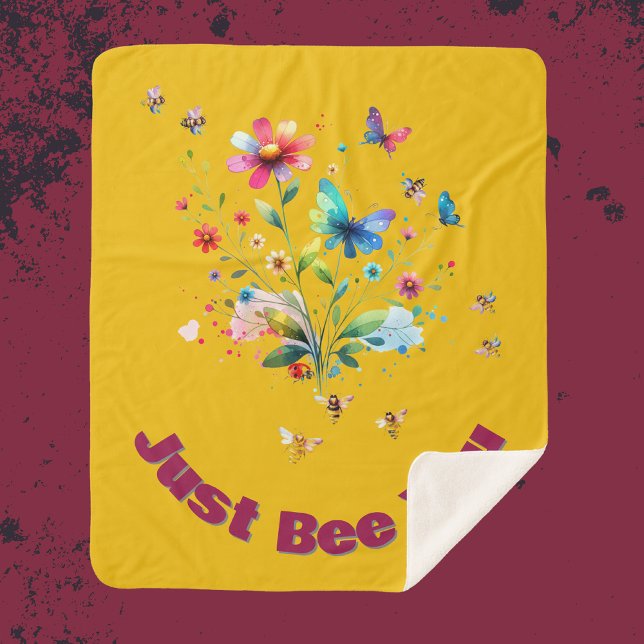 Manta Sherpa Monograma simple de acuarela floral sobre mostaza (Subido por el creador)