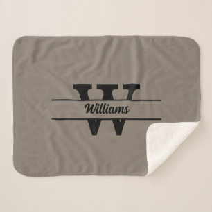 Manta Sherpa Nombre de familia personalizada de monograma Beige