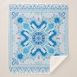 Manta Sherpa Ornamento colorido decorativo sobre fondo blanco, 