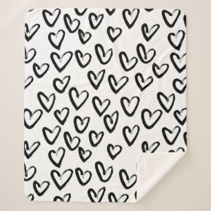 Manta Sherpa Paint Stroke Heart Pattern