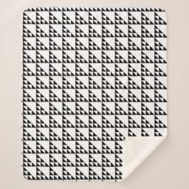 Manta Sherpa Patrón de triángulo geométrico blanco y negro