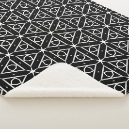 Manta Sherpa Patrón geométrico blanco y plateado negro